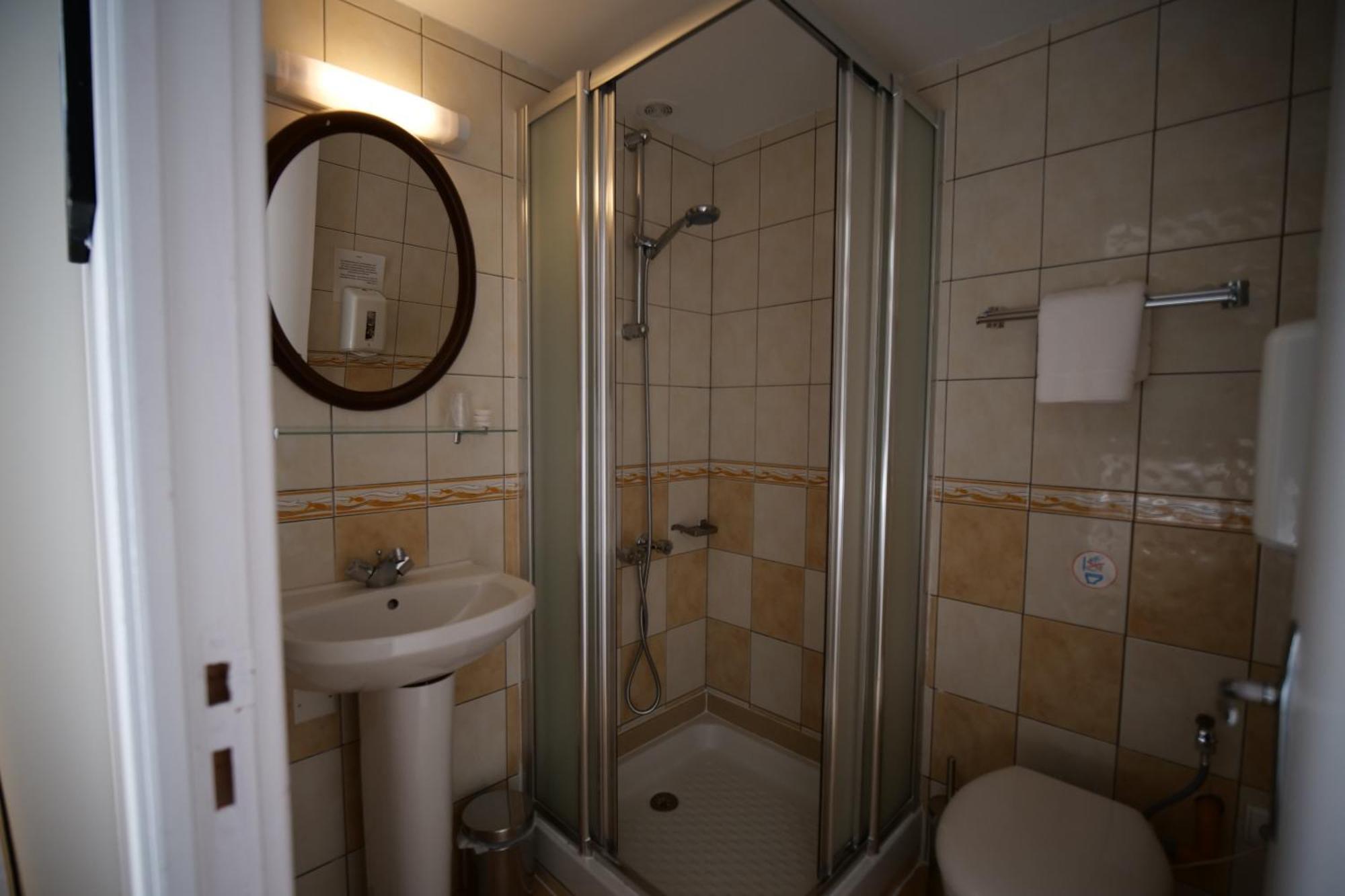 Auberge Trabenia Аскен Стая снимка